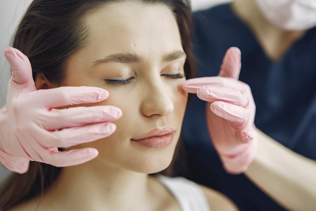 How to Use Glycolic Acid: A Comprehensive Guide for Beginners