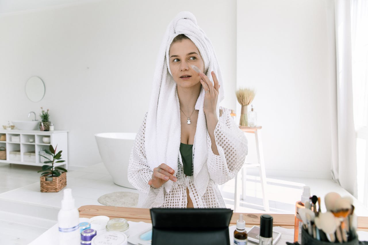 Top 10 Christmas Gifts For Skincare Lovers