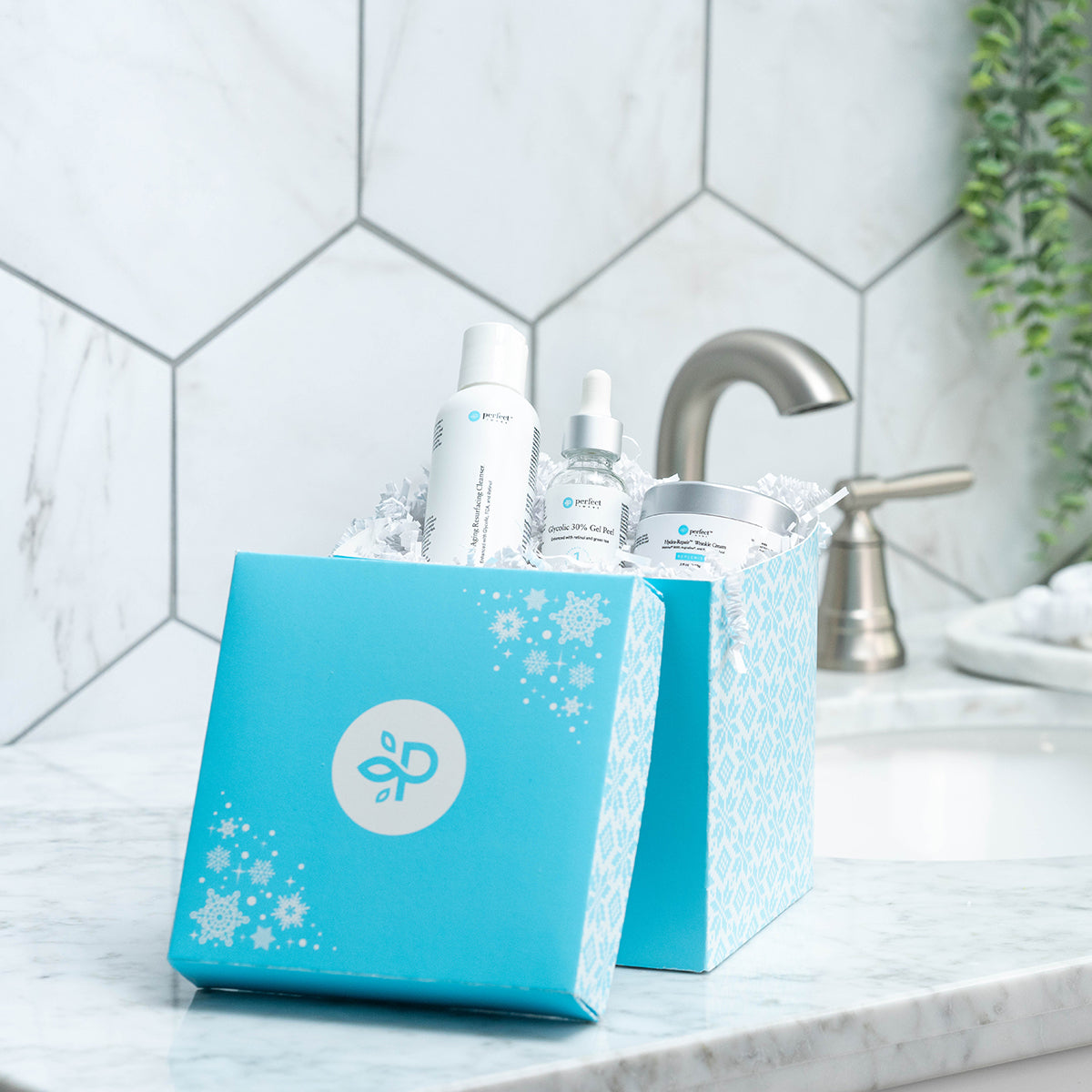 Anti-Aging Resurfacing Cleanser – Perfect Image